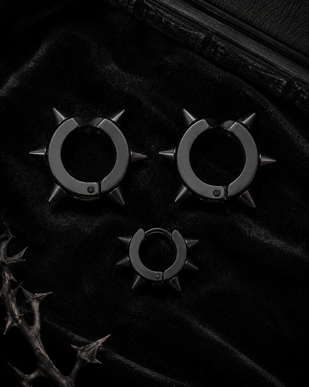 Spike Cuff Set
